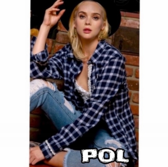 #3600 POL Comfy Navy Plaid Top With Crochet Lace - Picture 4 of 16